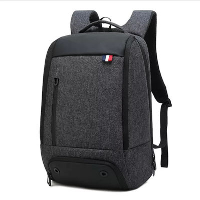 กระเป๋าเป้ใส่แล็ปท็อปป้องกันการโจรกรรมขนาด 20 ลิตรพร้อมช่องใส่รองเท้า 45cm*28cm*16cm